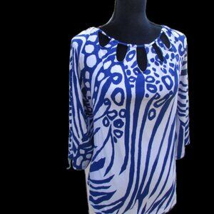 Womens Quarter Sleeve Keyhole Top